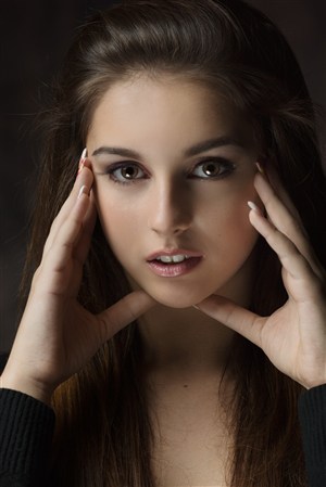 亚洲人成在线在线