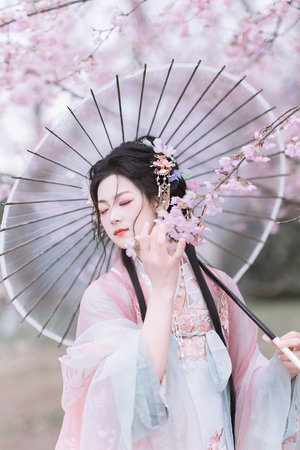 四年级科幻画4k纸简单漂亮