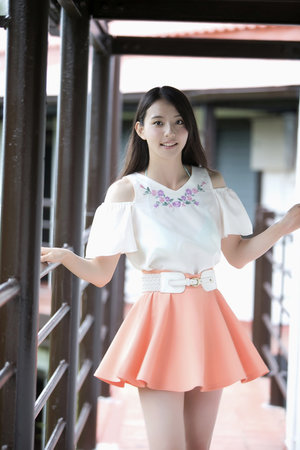 妺妺晚上吃我精子黄文