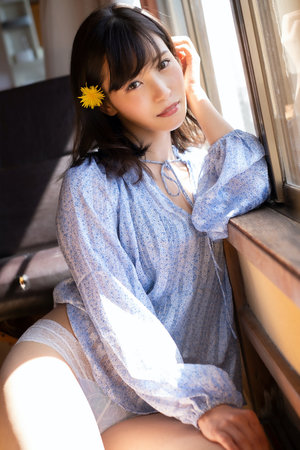 她很漂亮在线观看完整版免费