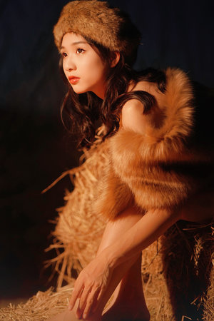 男女一边摸一边脱一边脱动态图